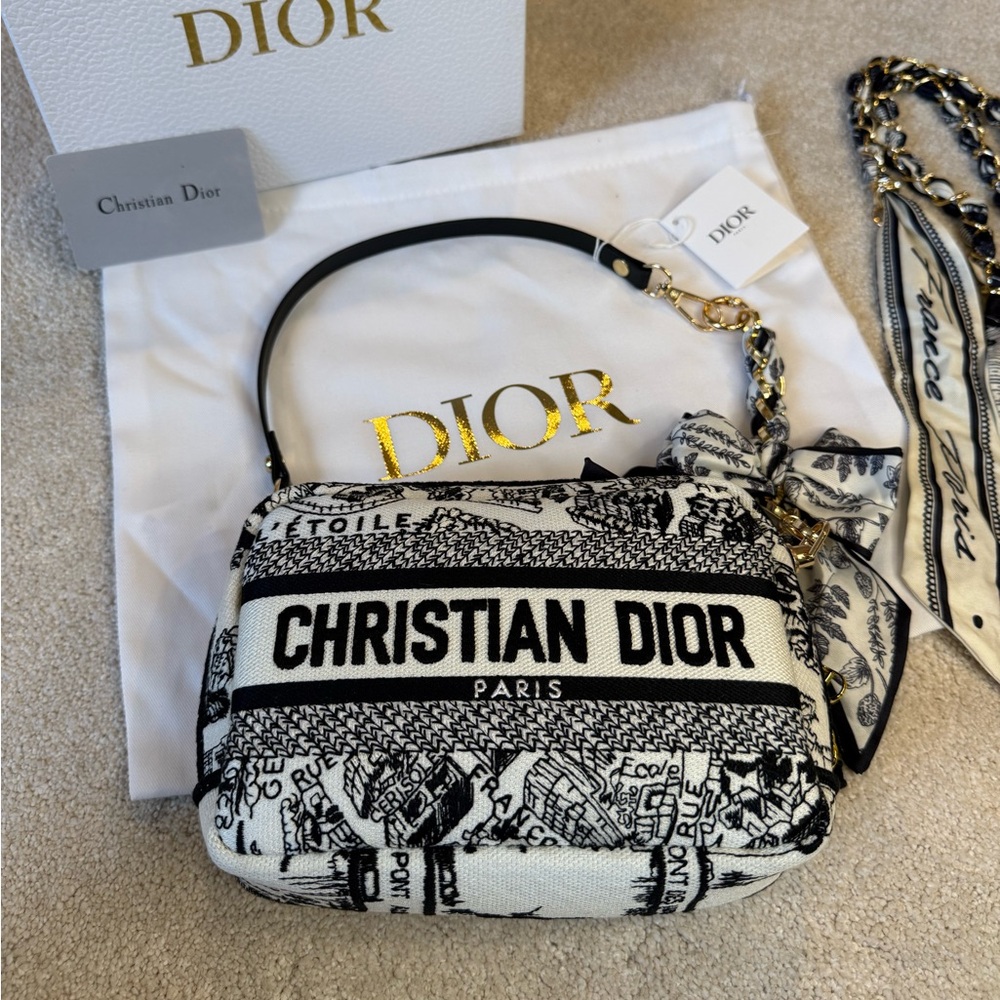 Christian Dior Plan de Paris Crossbody Bag - Picture 3 of 14